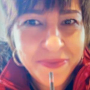 Meet your Posher, Alejandra